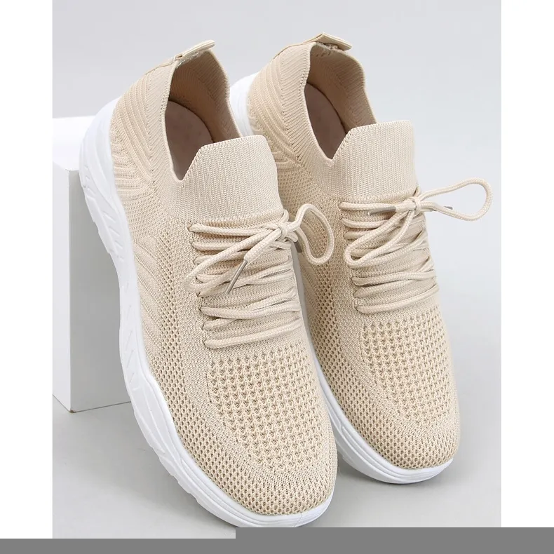 Jaussa Chaussures de sport chaussettes beiges